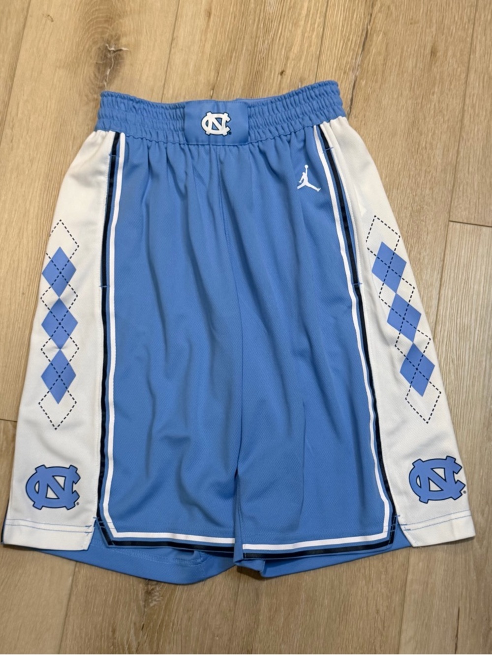 NWT Jordan UNC North Carolina Shorts Youth L Large Blue Tarheels Basketball